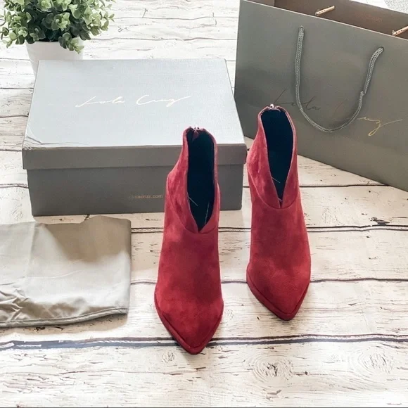 Lola Cruz Red Suede Ankle Boots - Picture 4 of 5